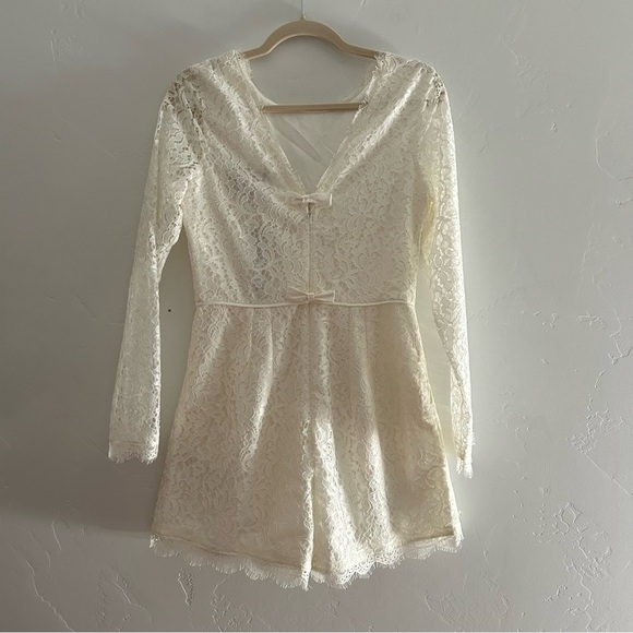 NWT BHLDN Lace Long Sleeve Romper Ivory SZ 6 Wedding Bridal Shower Bachelorette - Picture 4 of 16